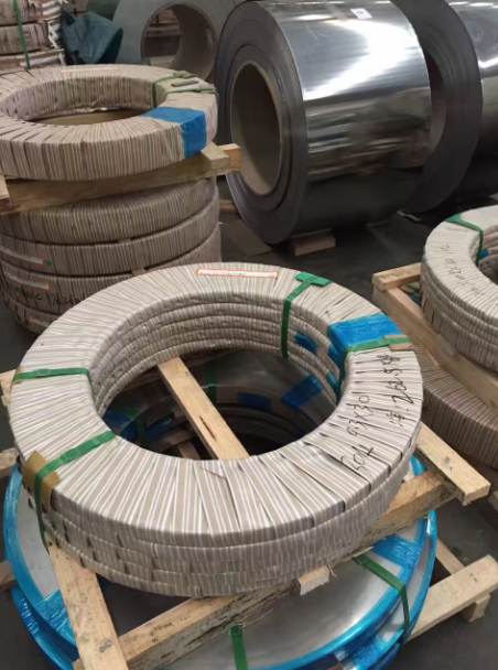 分条304钢带打包 无锡科万金属制品有限公司